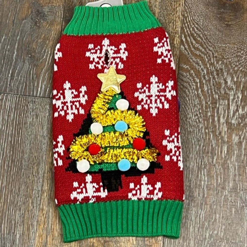 LuvGear - ‘Christmas Tree’ dog lined sweater. SZ: Large. NWT